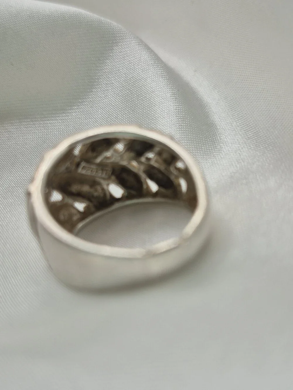 925 Sterling Silver Leaf Band Ring Foliate  Design Size 7 Openwork Thailand